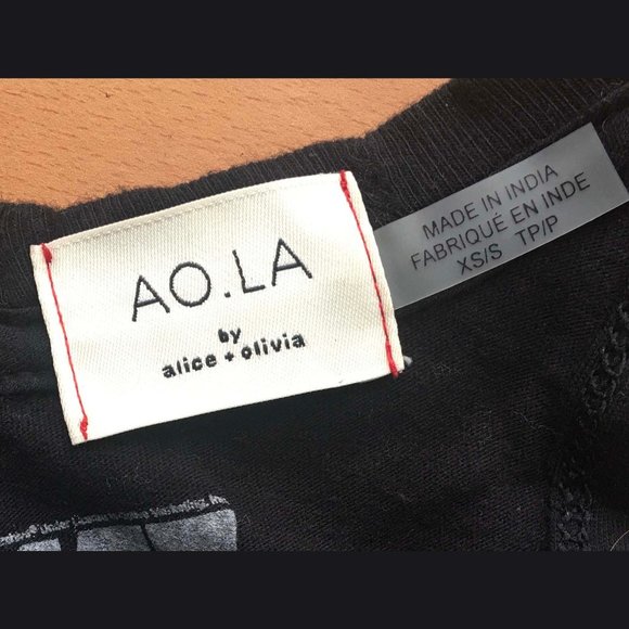 🌺SOLD 🌺Alice + Olivia David Bowie Studded Tee - Picture 7 of 9